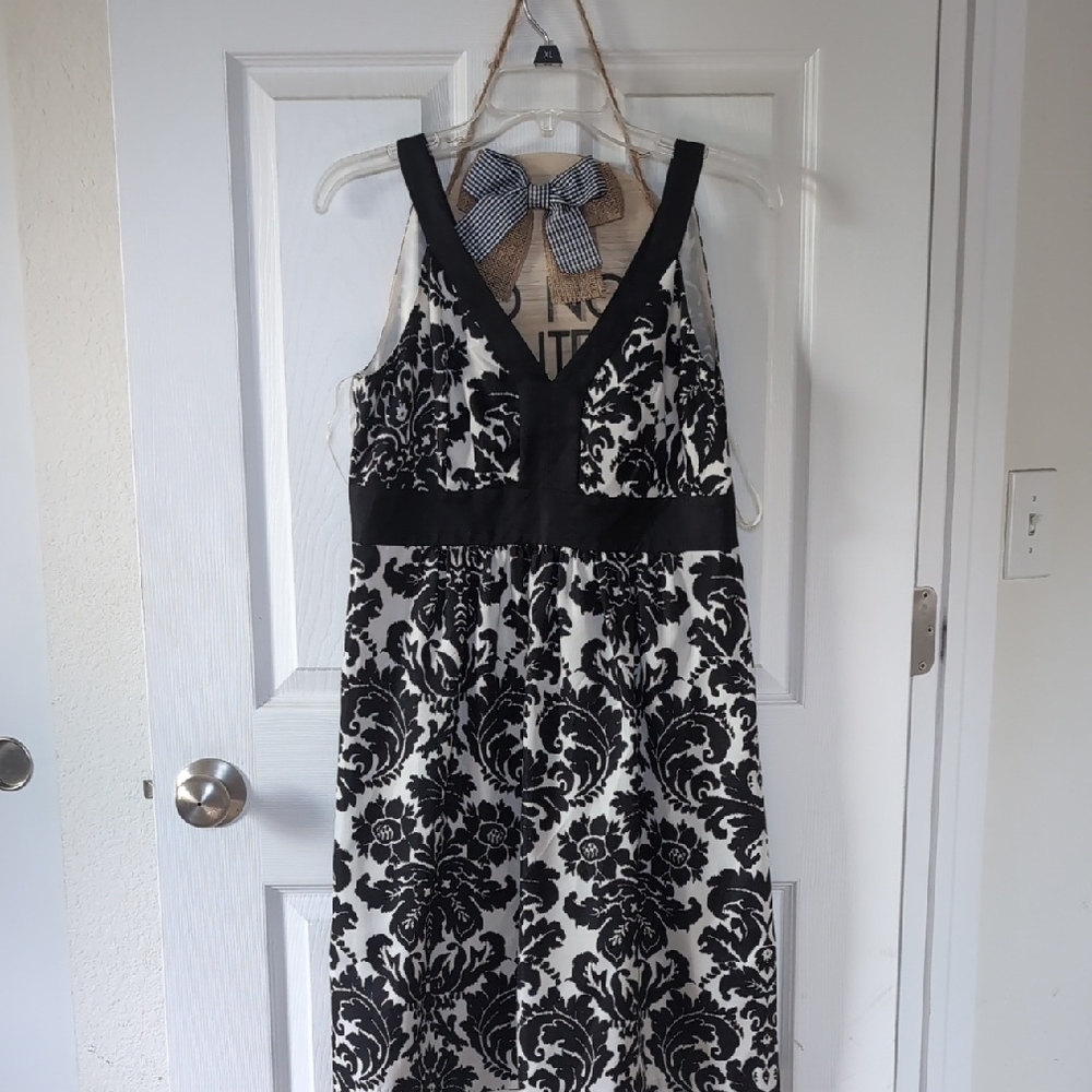 Elegant Black and White Dress